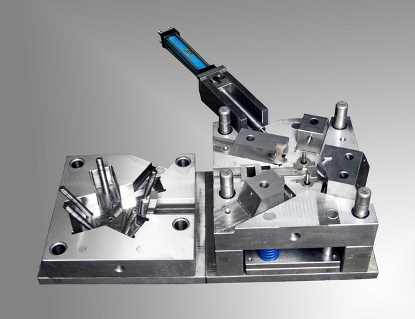 Plastica NAK80/718H/2738 dello stampaggio ad iniezione di precisione per industria